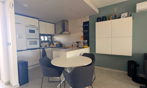 Resale - Penthouse - El Raso