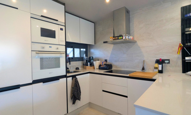 Resale - Penthouse - El Raso