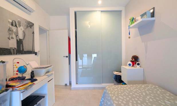 Resale - Penthouse - El Raso