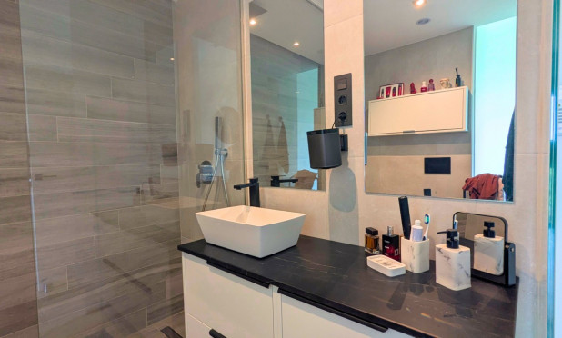 Resale - Penthouse - El Raso