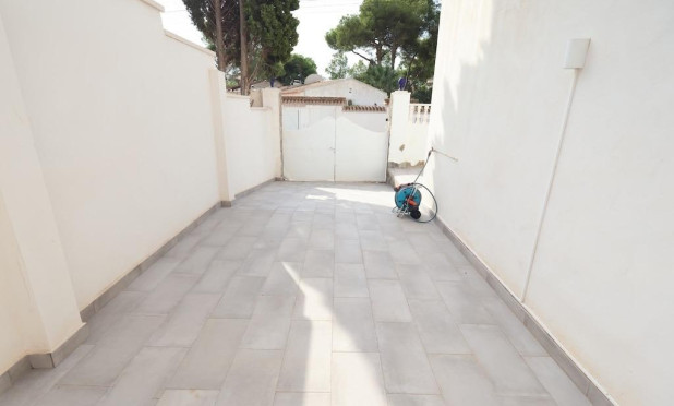 Wiederverkauf - Villa - Torrevieja - Los Balcones
