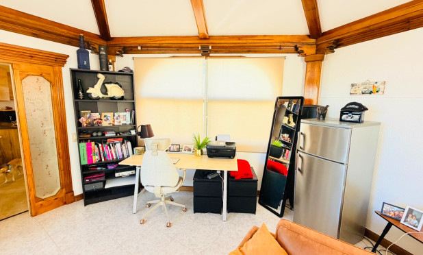 Resale - Apartment / flat - San Miguel de Salinas