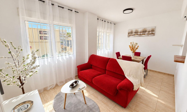 Wiederverkauf - Wohnung - Torrevieja - Centro