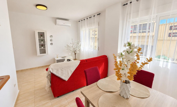 Wiederverkauf - Wohnung - Torrevieja - Centro