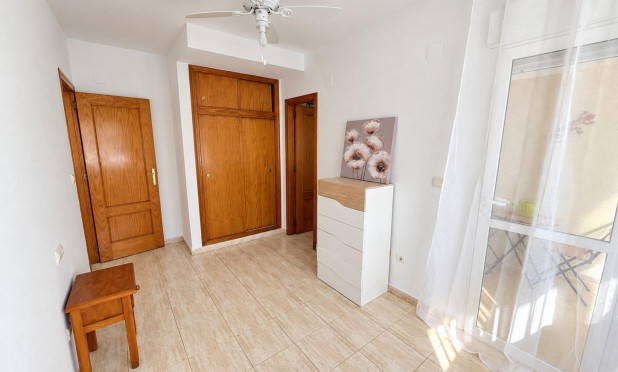 Wiederverkauf - Wohnung - Torrevieja - Centro