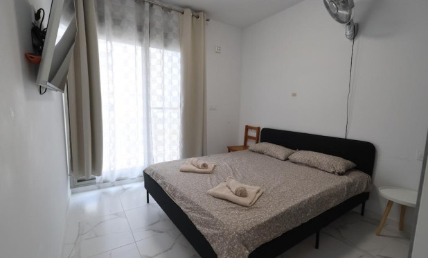 Wiederverkauf - Villa - Orihuela Costa - Villamartín