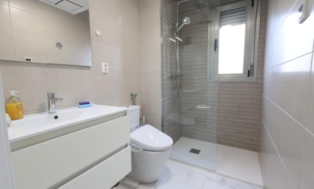 Wiederverkauf - Villa - Orihuela Costa - Villamartín