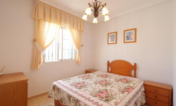 Wiederverkauf - Villa - Orihuela Costa - Las Filipinas