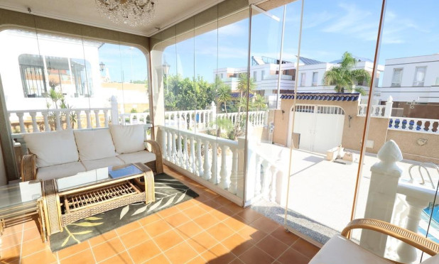 Wiederverkauf - Villa - Orihuela Costa - Las Filipinas