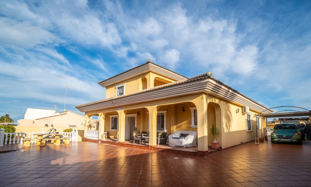 Wiederverkauf - Villa - Torrevieja - Los Balcones
