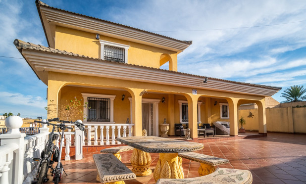 Wiederverkauf - Villa - Torrevieja - Los Balcones
