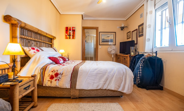 Wiederverkauf - Villa - Torrevieja - Los Balcones
