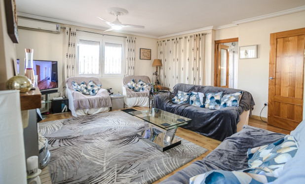 Wiederverkauf - Villa - Torrevieja - Los Balcones