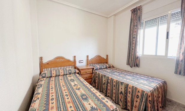 Odsprzedaż - Apartment / Duplex - Torrevieja - torrevieja