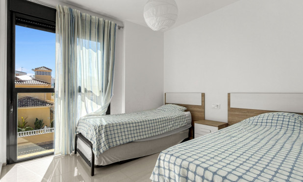 Wiederverkauf - Wohnung - Orihuela Costa - La Zenia