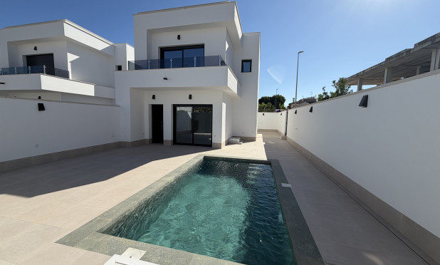 New Build - Villa - Heredades
