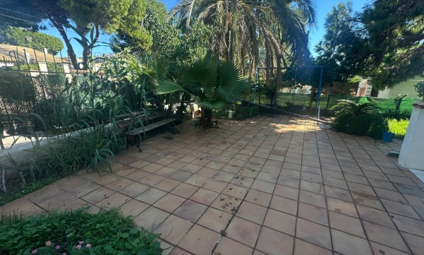 Resale - Villa - Orihuela Costa - Punta Prima