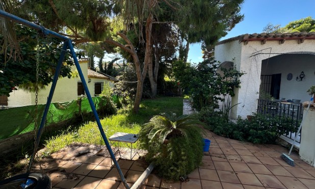 Resale - Villa - Orihuela Costa - Punta Prima