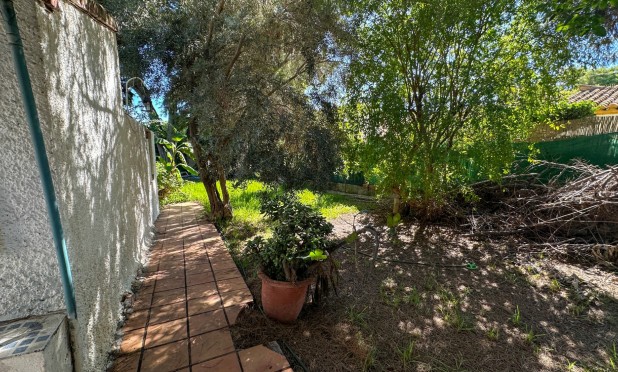 Resale - Villa - Orihuela Costa - Punta Prima