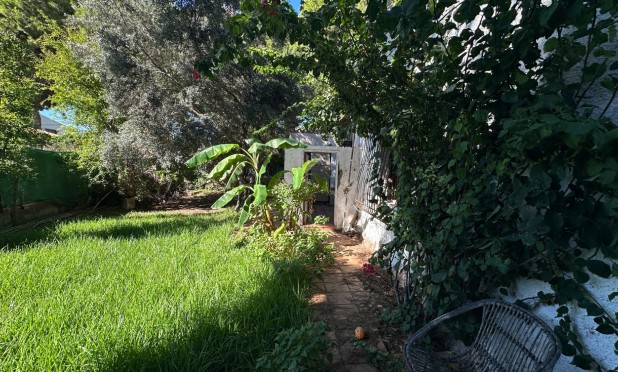 Resale - Villa - Orihuela Costa - Punta Prima