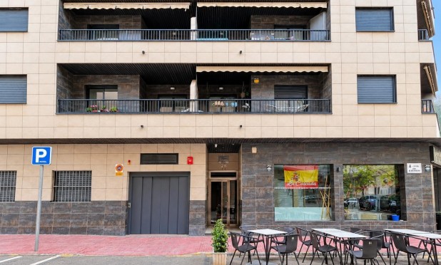 Resale - Apartment / flat - Torrevieja - La Mata
