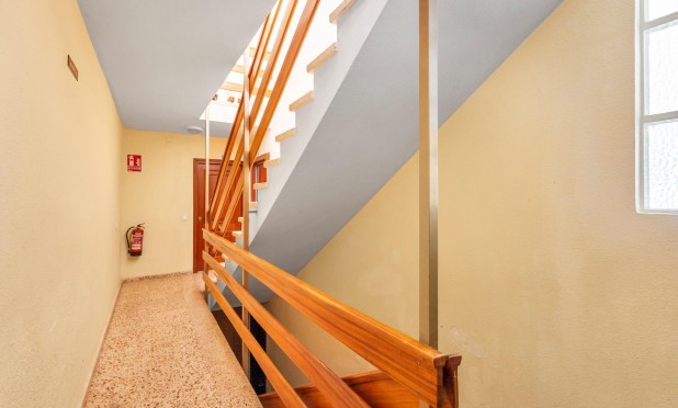 Resale - Apartment / flat - Torrevieja - Playa del Cura