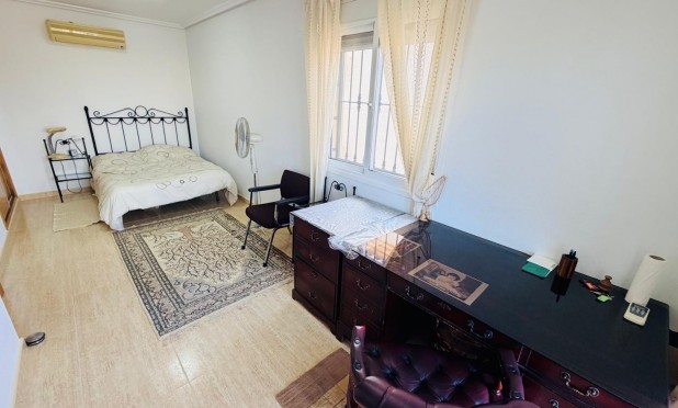 Herverkoop - Villa - Montesinos - La Herrada
