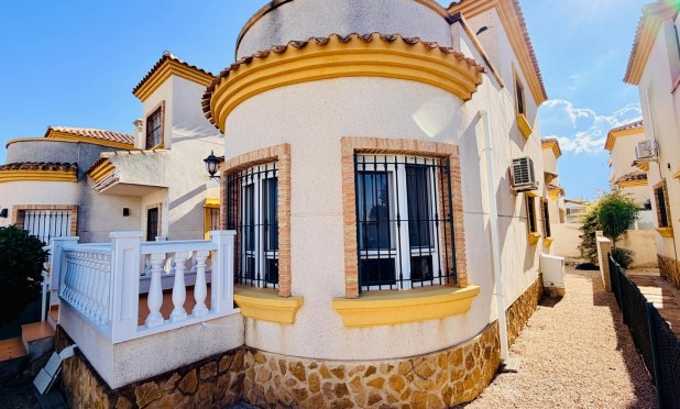 Herverkoop - Villa - Montesinos - La Herrada
