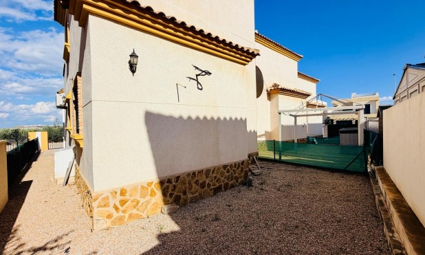 Herverkoop - Villa - Montesinos - La Herrada