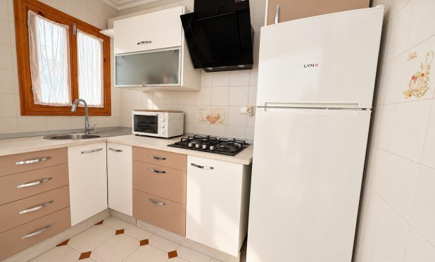 Odsprzedaż - Daszek - Torrevieja - Los Europeos