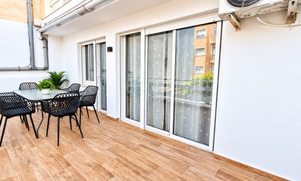 Resale - Apartment / Duplex - Torrevieja - Playa de los Locos
