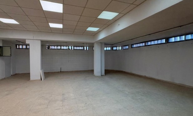 Resale - Commercial - Torrevieja - Torrelamata - La Mata