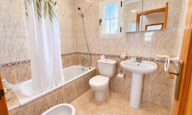 Resale - Townhouse - Torrevieja - El limonar