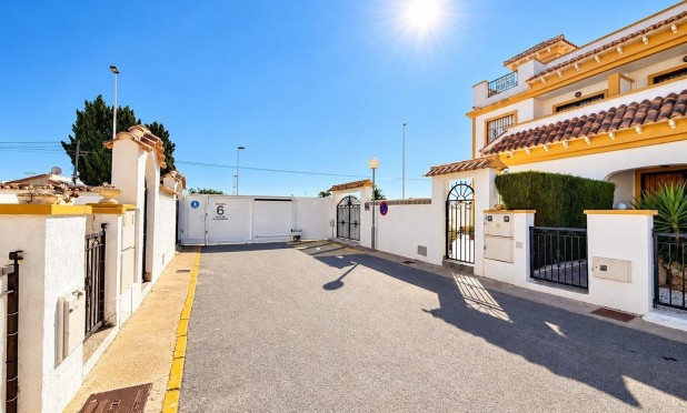 Resale - Townhouse - Torrevieja - El limonar