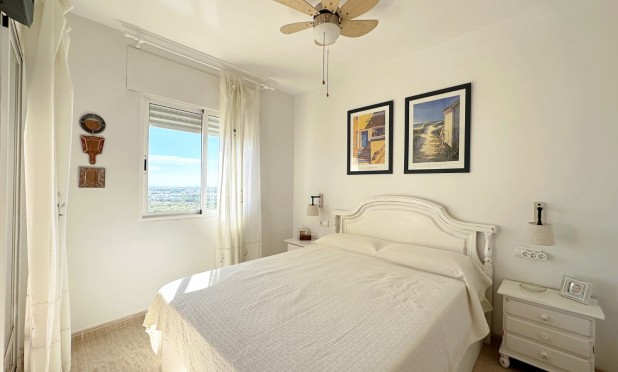 Resale - Apartment / Duplex - Orihuela Costa - Campoamor