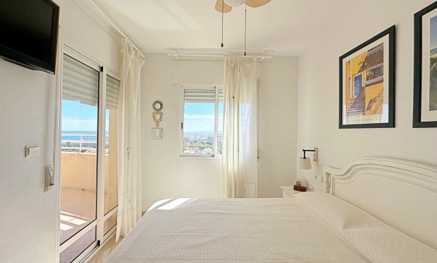 Resale - Apartment / Duplex - Orihuela Costa - Campoamor