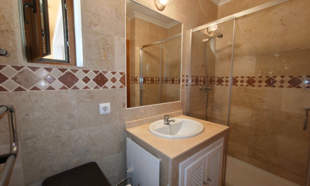 Resale - Apartment / flat - Algorfa - La Finca Golf Resort