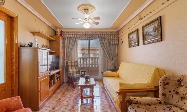 Resale - Apartment / flat - Torrevieja - La Mata