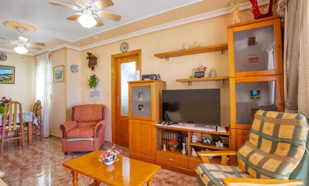 Resale - Apartment / flat - Torrevieja - La Mata