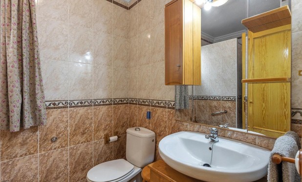 Resale - Apartment / flat - Torrevieja - La Mata
