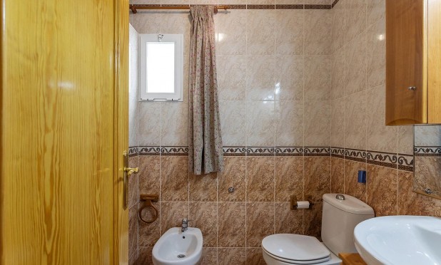 Resale - Apartment / flat - Torrevieja - La Mata