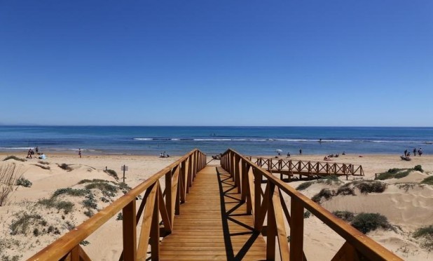 Resale - Apartment / flat - Torrevieja - La Mata