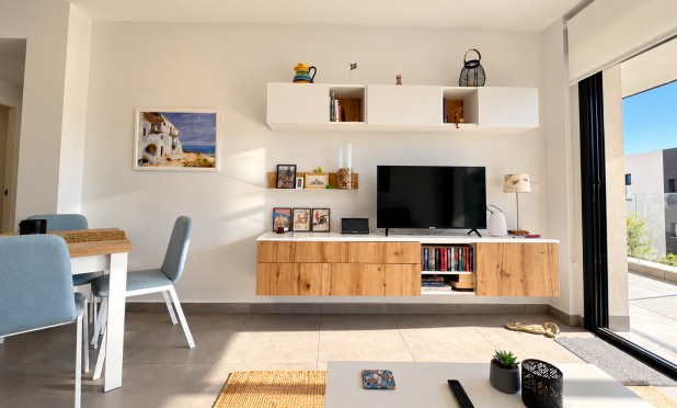 Resale - Apartment / flat - Orihuela - Villamartin