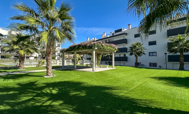 Resale - Apartment / flat - Orihuela - Villamartin