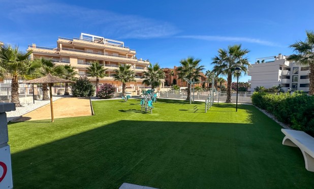Resale - Apartment / flat - Orihuela - Villamartin