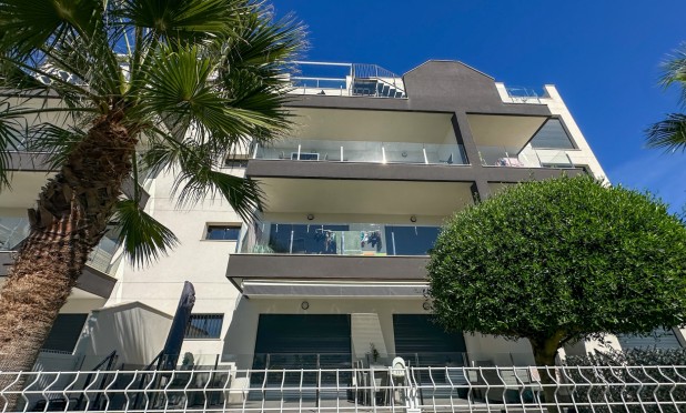 Resale - Apartment / flat - Orihuela - Villamartin