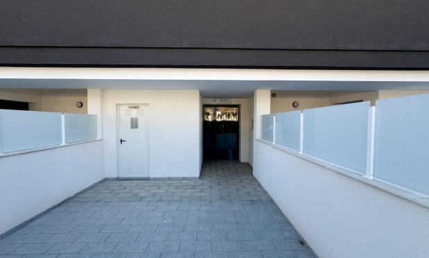 Resale - Apartment / flat - Orihuela - Villamartin