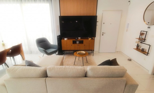 Resale - Villa - Los Montesinos - La Herrada