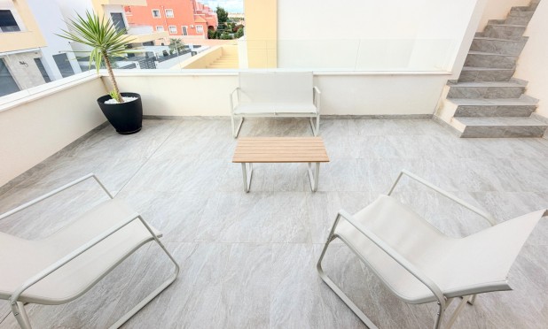 Resale - Villa - Los Montesinos - La Herrada