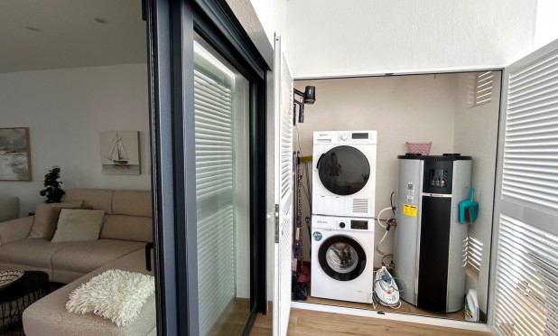 Resale - Apartment / flat - Orihuela Costa - Los Balcones